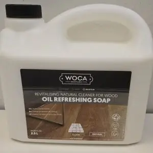 סבון ומרענן לפרקט עץ בגמר שמן |Woca oil refresher 2.5L | לשימוש תלת-חודשי כיסוי עד 1000 מטר